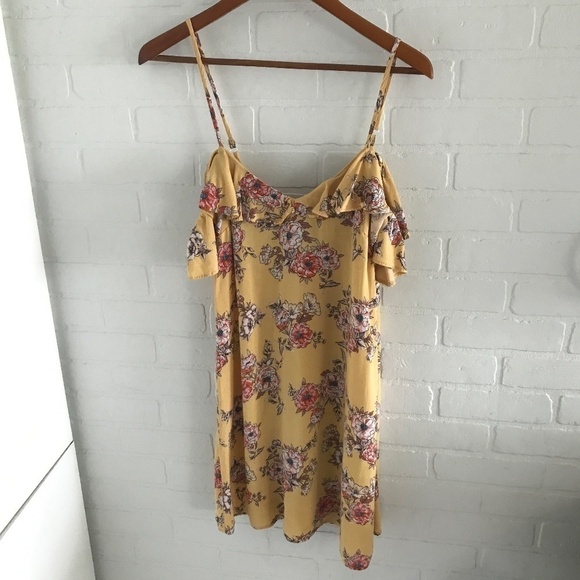 Rue21 Printed Flowy Mini dress floral Butter Marigold off the shoulder Size S - Picture 3 of 9